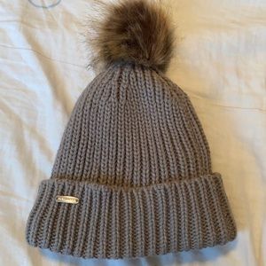 Steve Madden beanie in grey